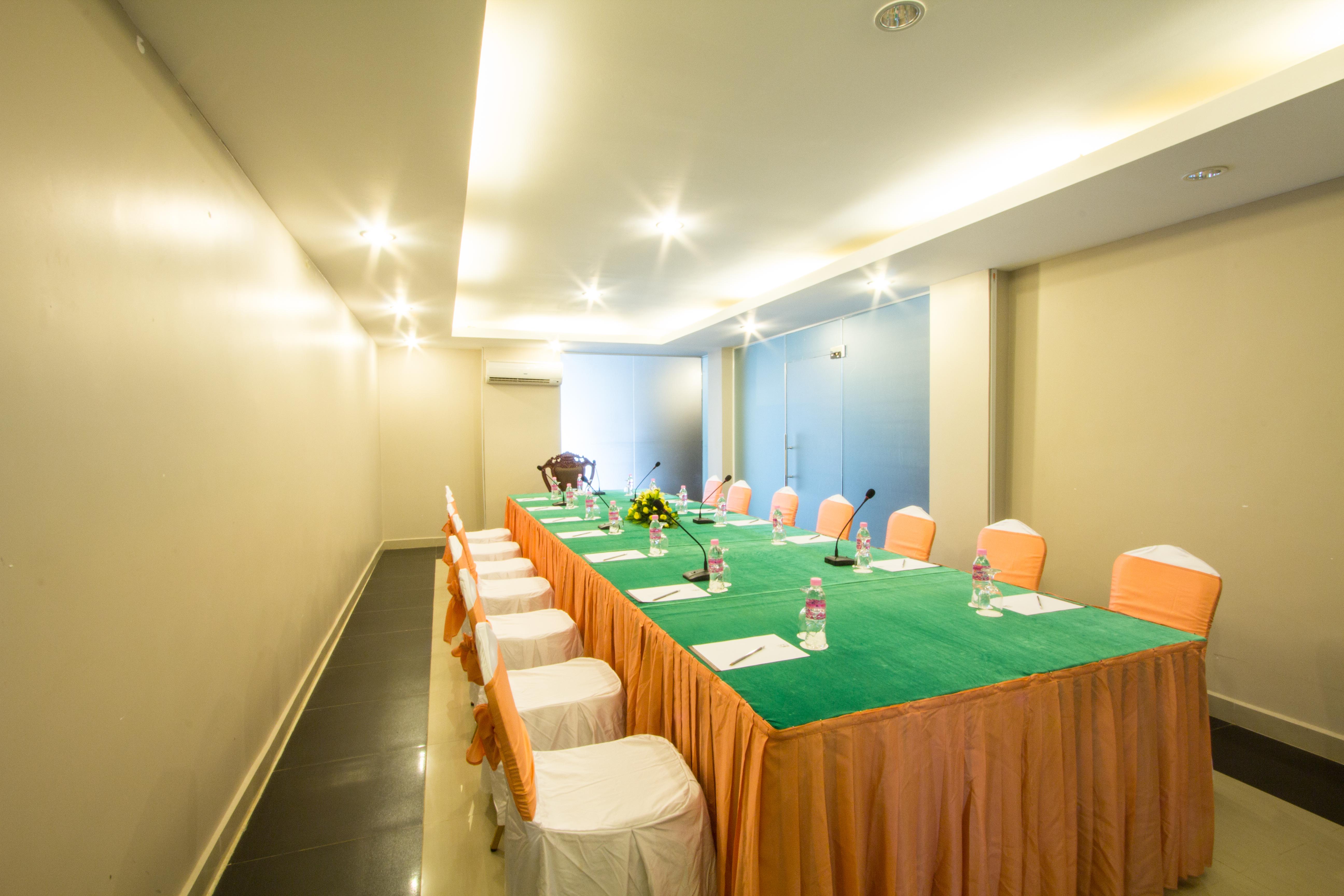 Royal Empire Hotel Siem Reap Exterior photo