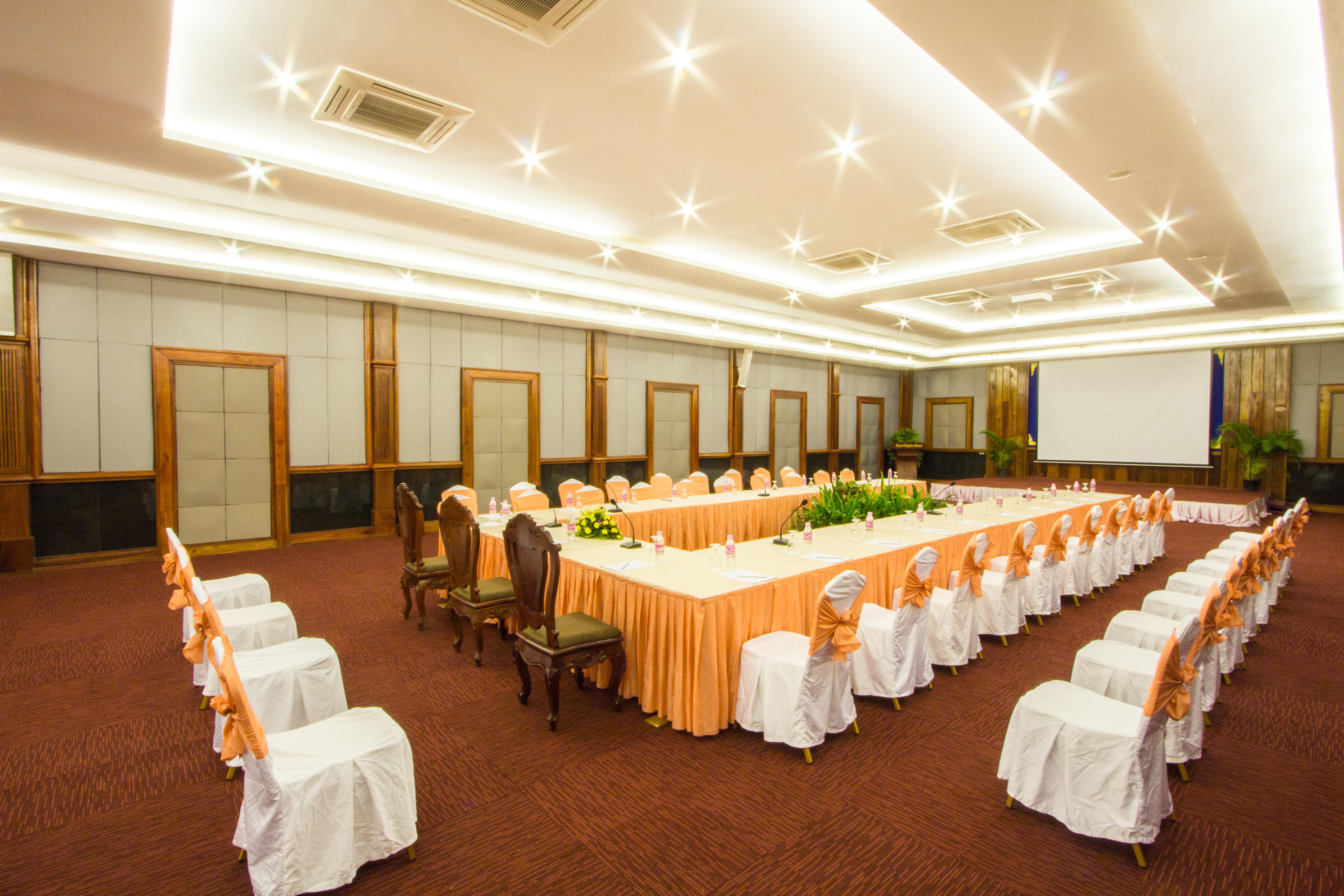 Royal Empire Hotel Siem Reap Exterior photo